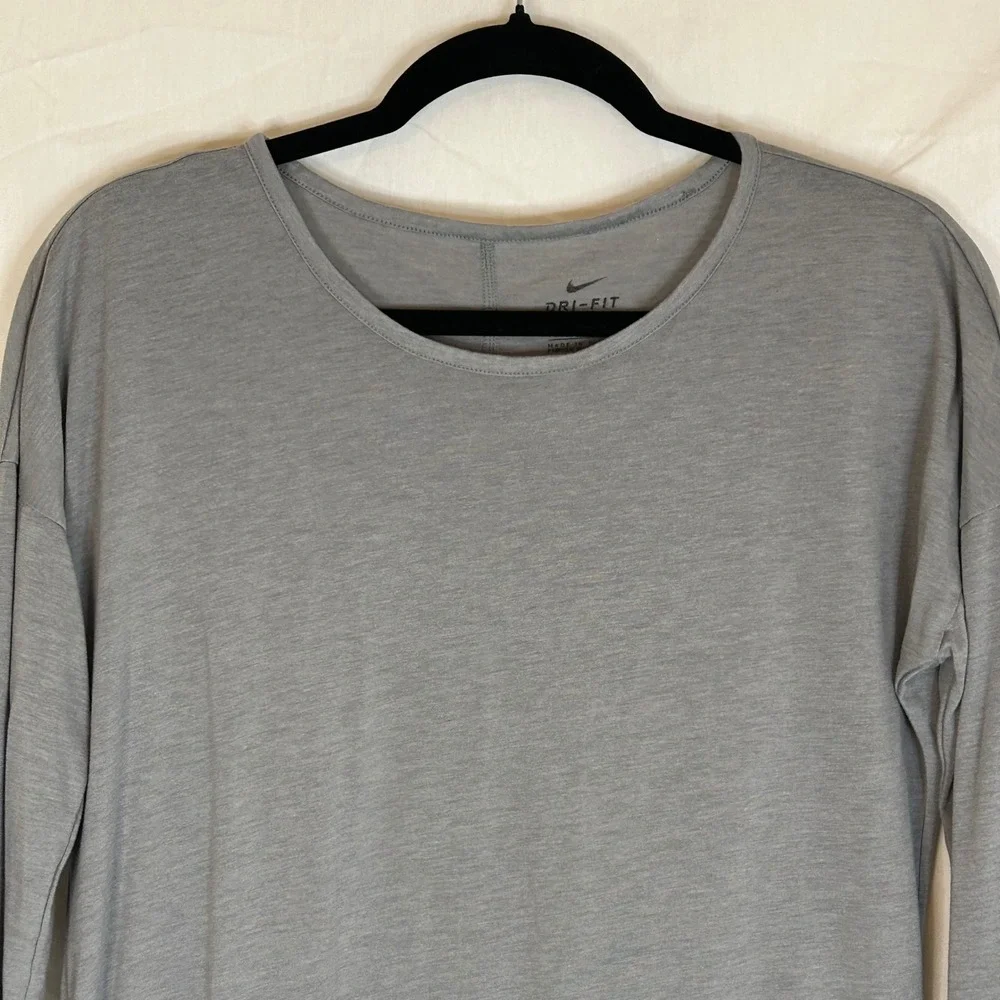 Nike Dri-FIT Long‎ Sleeve Top Women's Small Gray Athletic Training Shirt